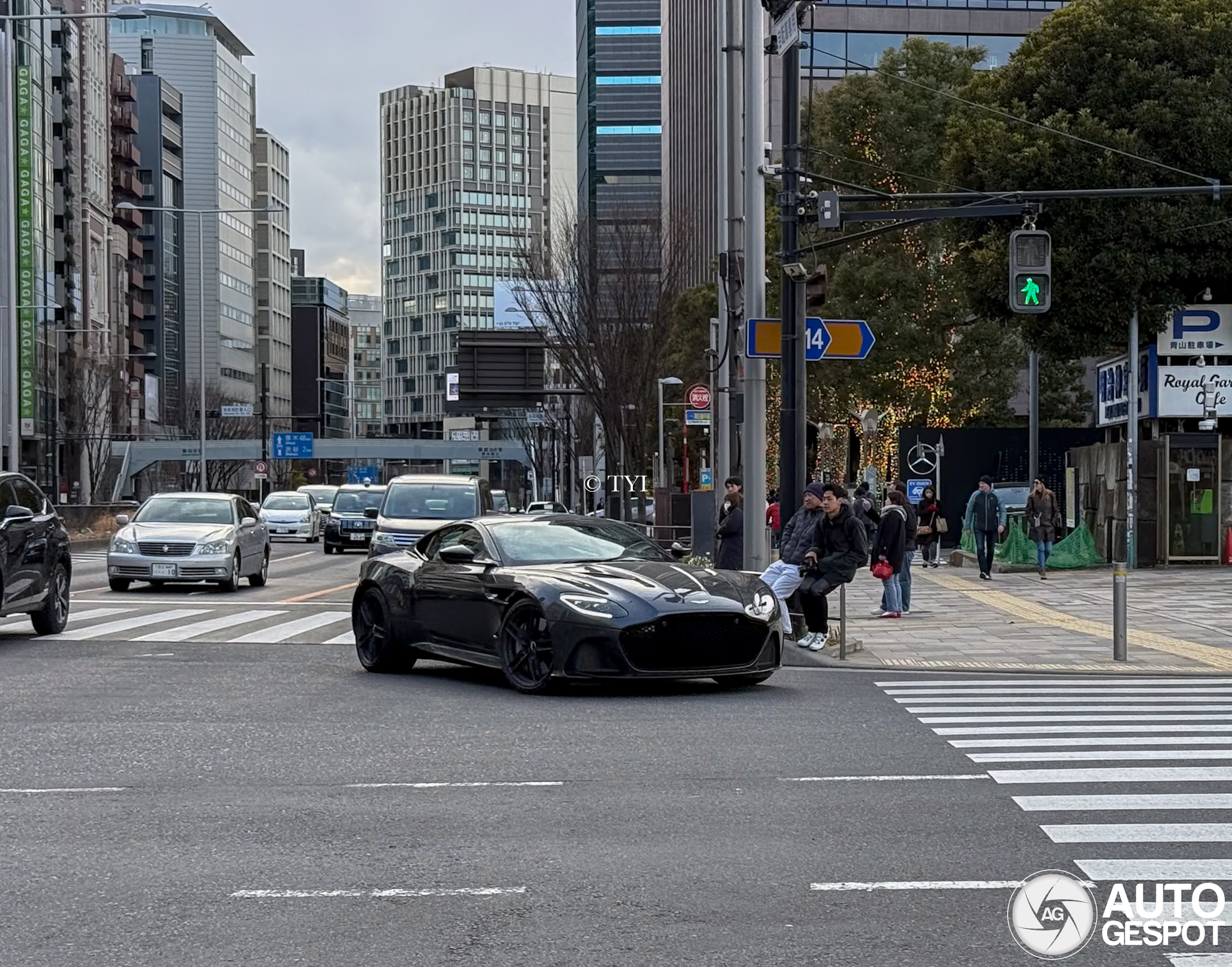 Aston Martin DBS Superleggera