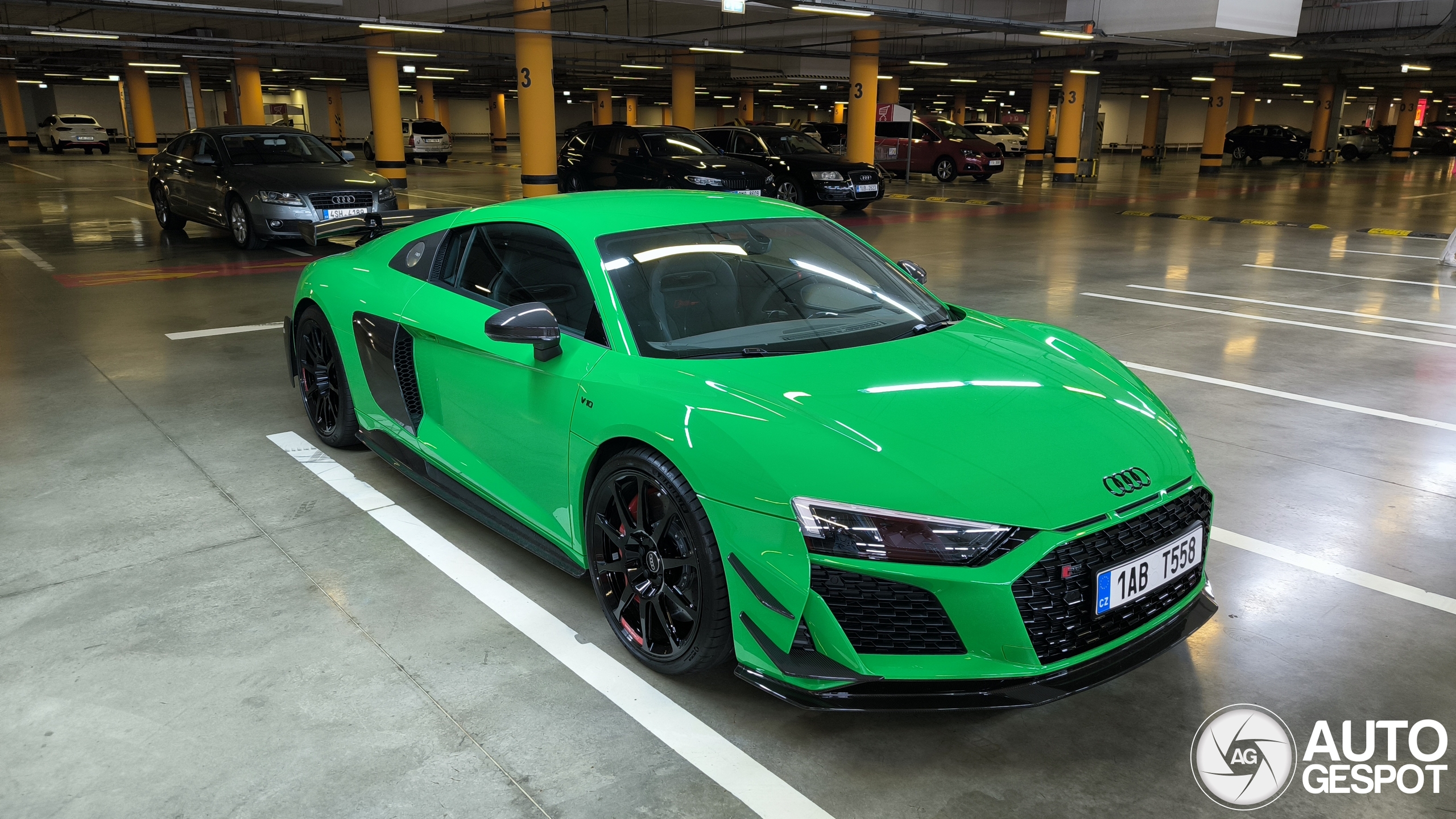 Audi R8 V10 GT RWD