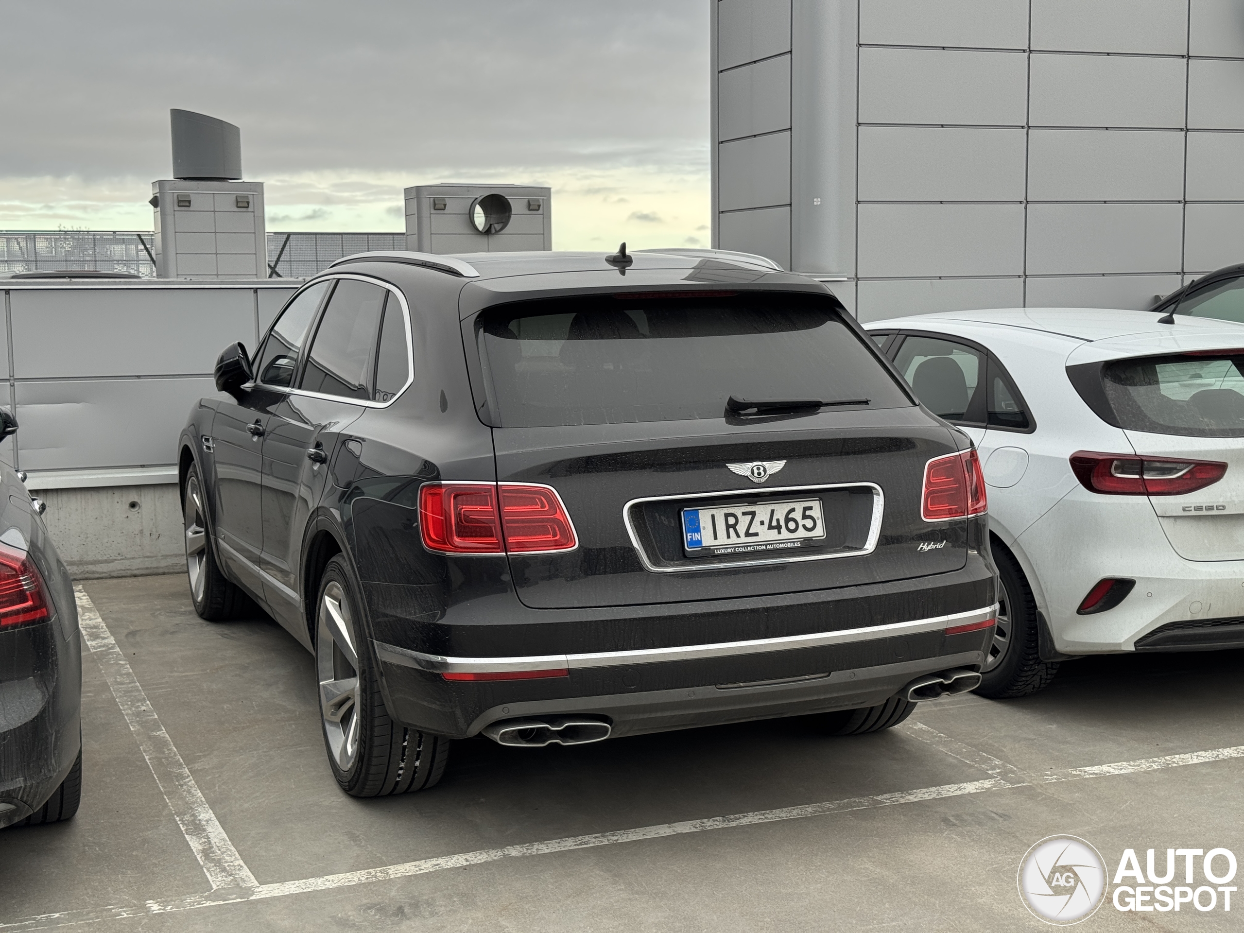 Bentley Bentayga Hybrid