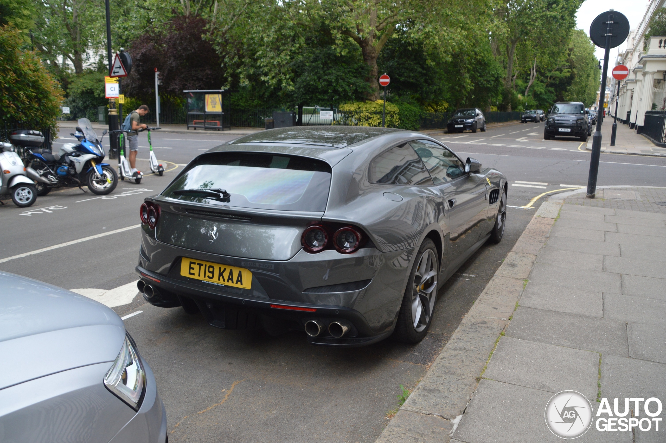 Ferrari GTC4Lusso T