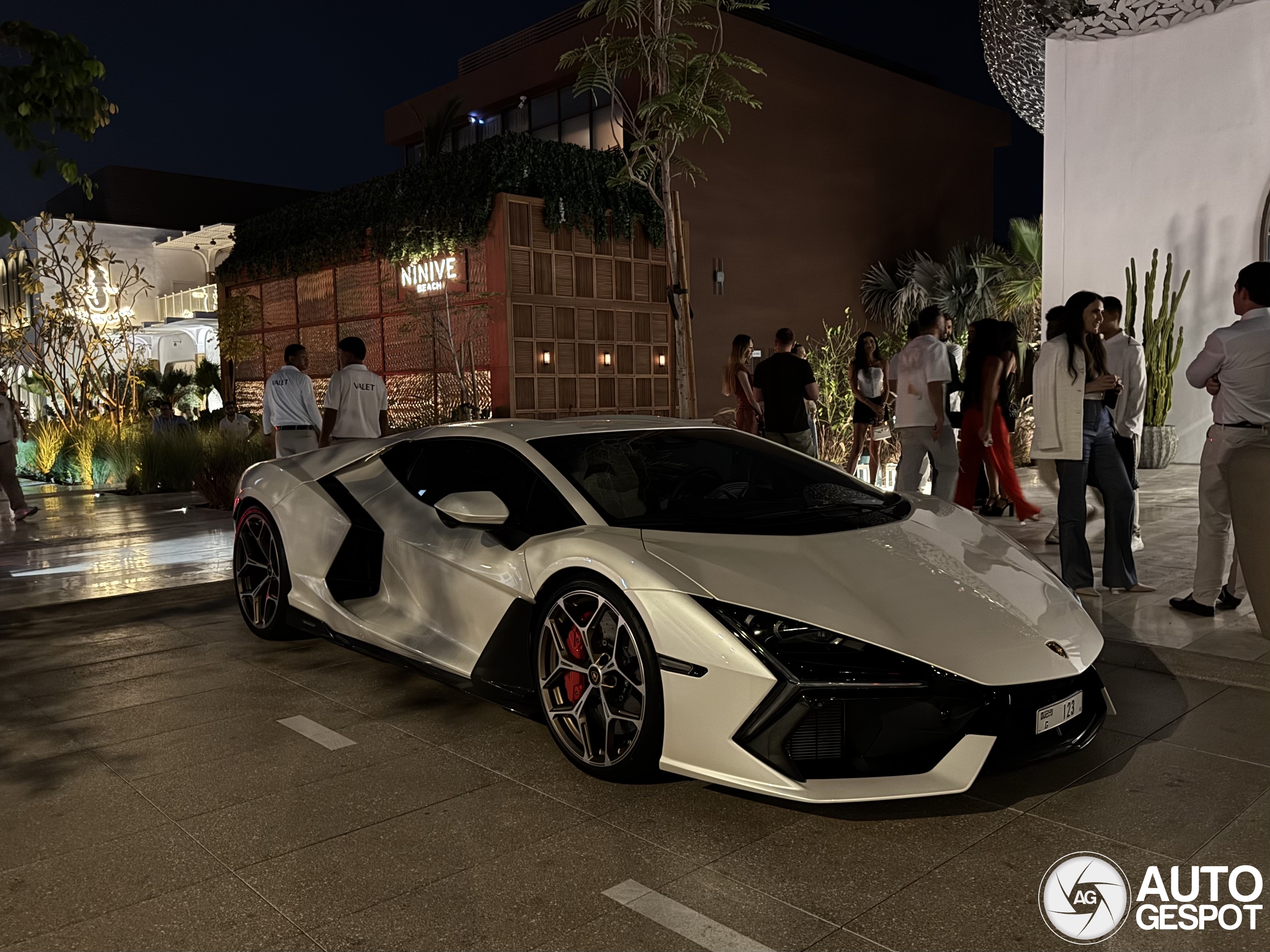 Lamborghini Revuelto