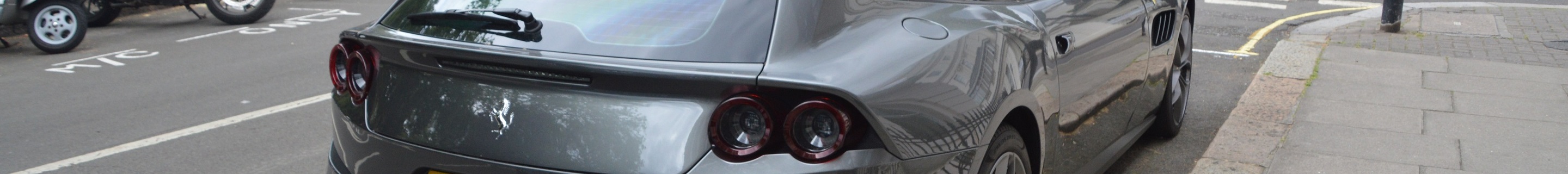 Ferrari GTC4Lusso T