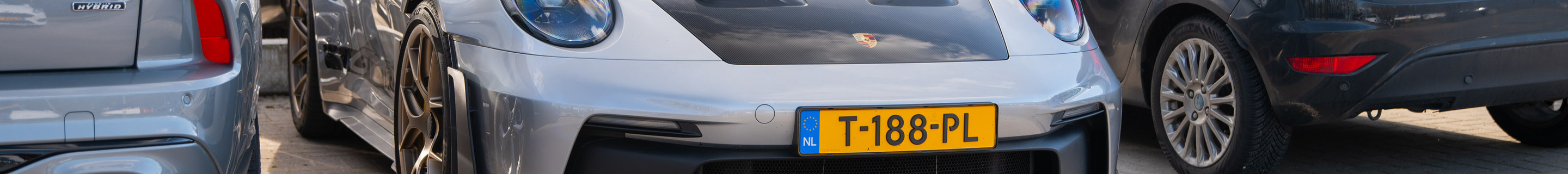 Porsche 992 GT3 RS Weissach Package