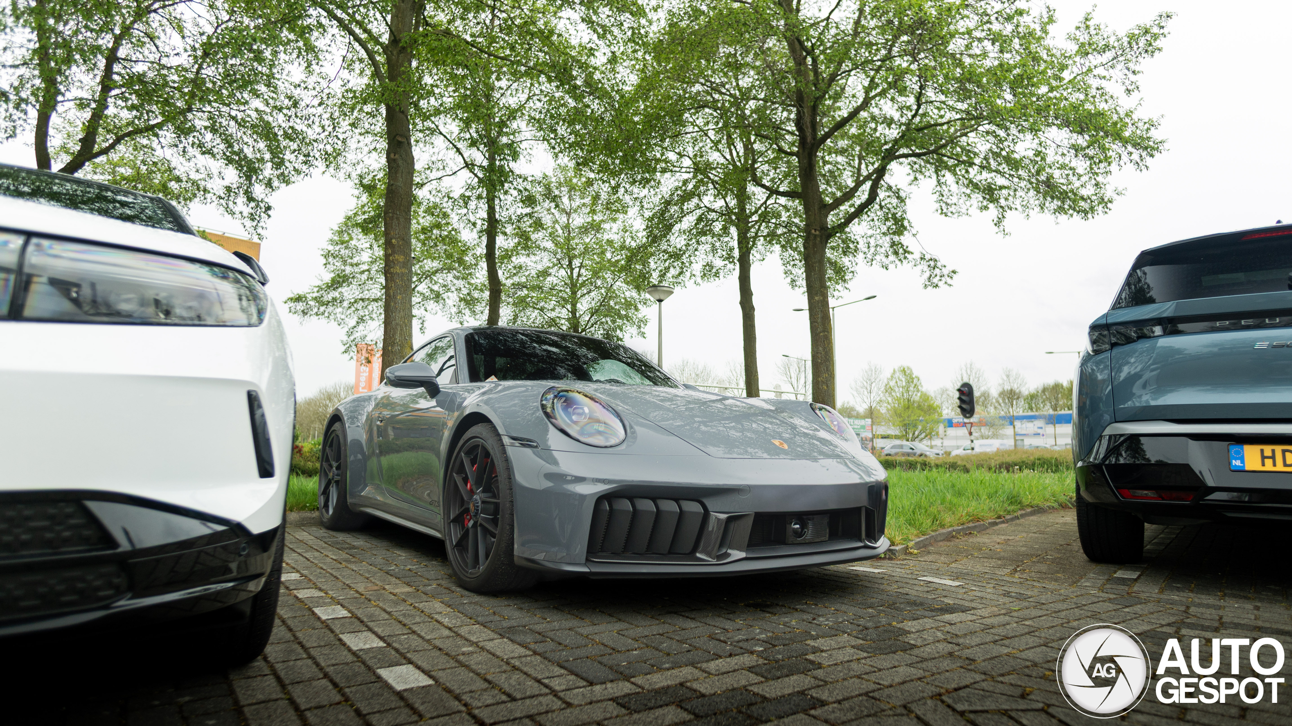 Porsche 992 Carrera 4 GTS MkII