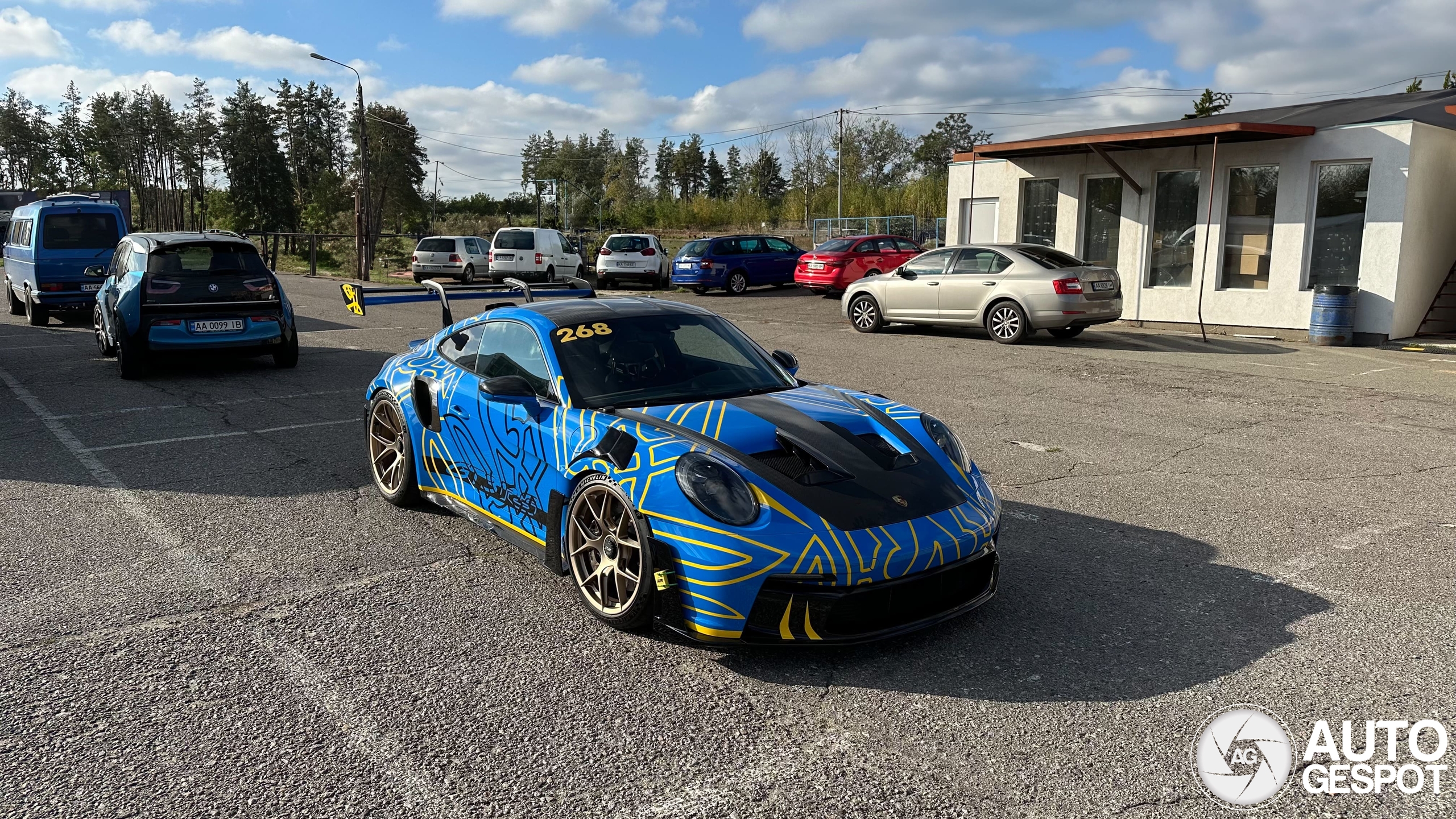 Porsche 992 GT3 RS Weissach Package