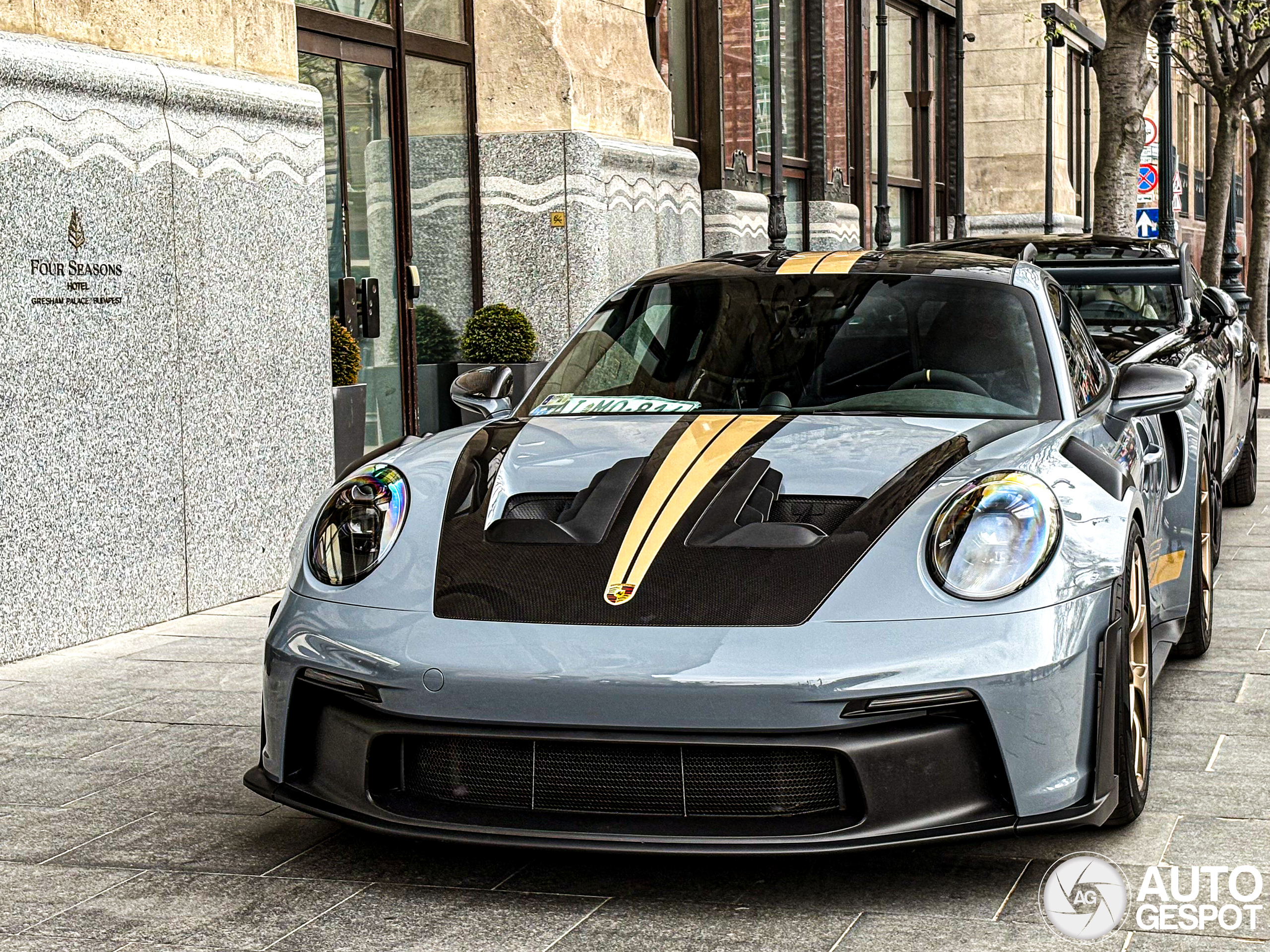 Porsche 992 GT3 RS Weissach Package
