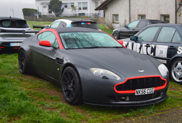 Aston Martin V8 Vantage 2012