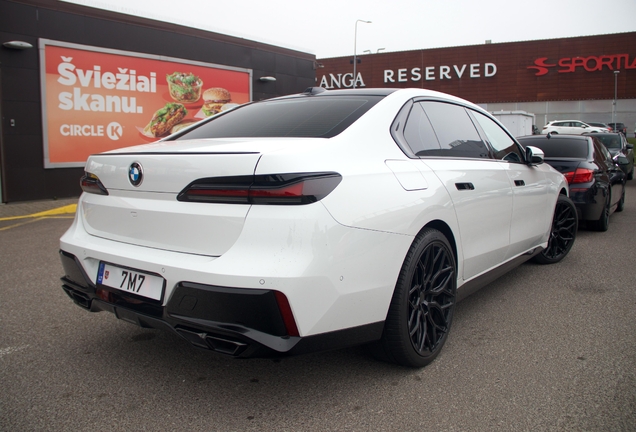 BMW M760e xDrive