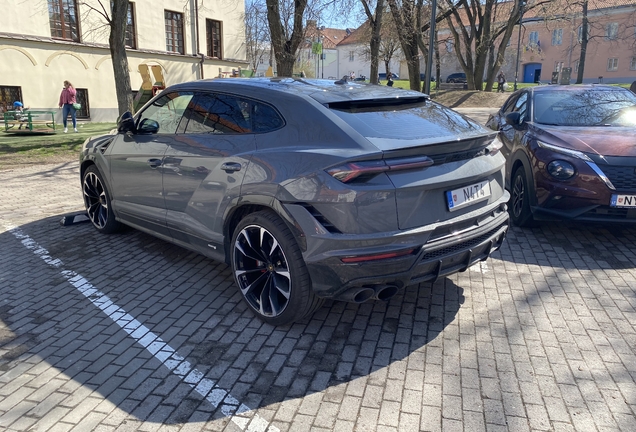 Lamborghini Urus S