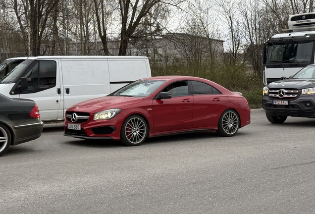 Mercedes-AMG CLA 45 C117
