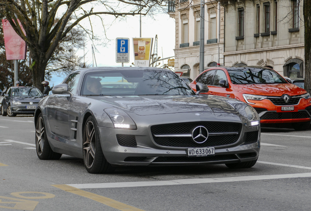 Mercedes-Benz SLS AMG