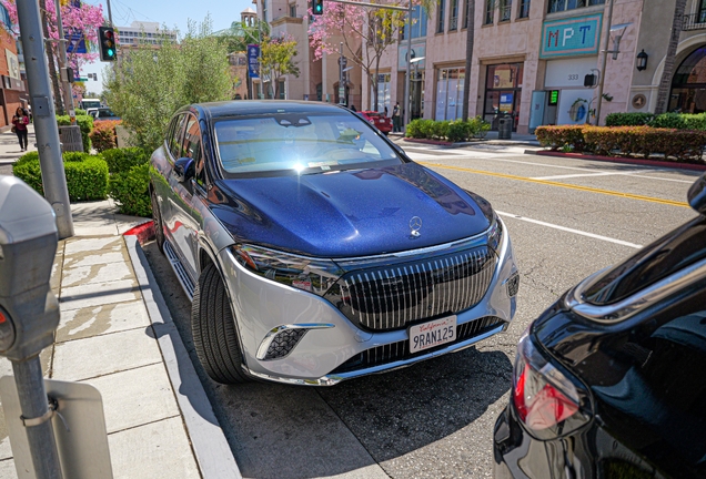 Mercedes-Maybach EQS 680 SUV
