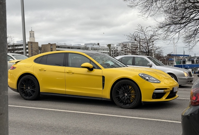 Porsche 971 Panamera Turbo S E-Hybrid
