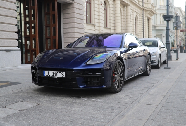 Porsche 972 Panamera Turbo E-Hybrid