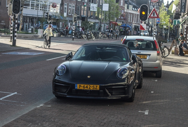Porsche 992 Carrera 4S Cabriolet