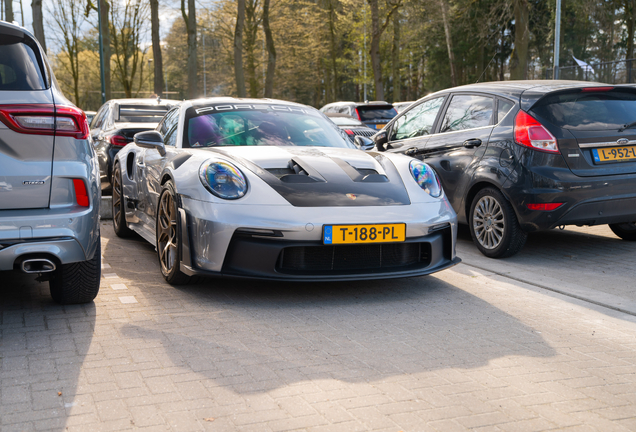 Porsche 992 GT3 RS Weissach Package