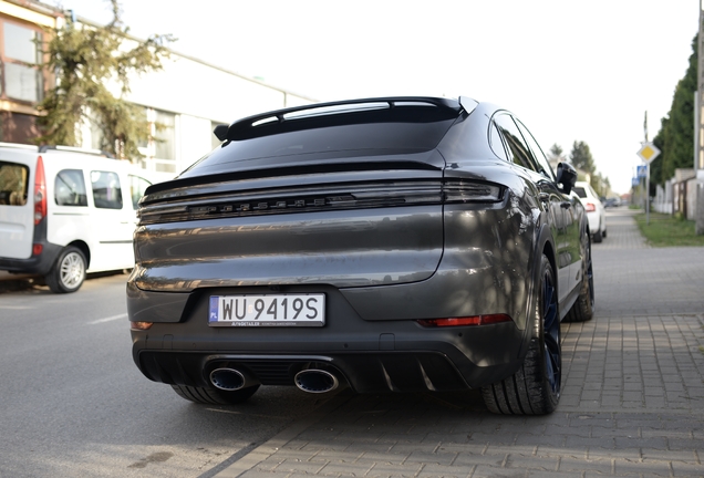 Porsche Cayenne Coupé Turbo E-Hybrid