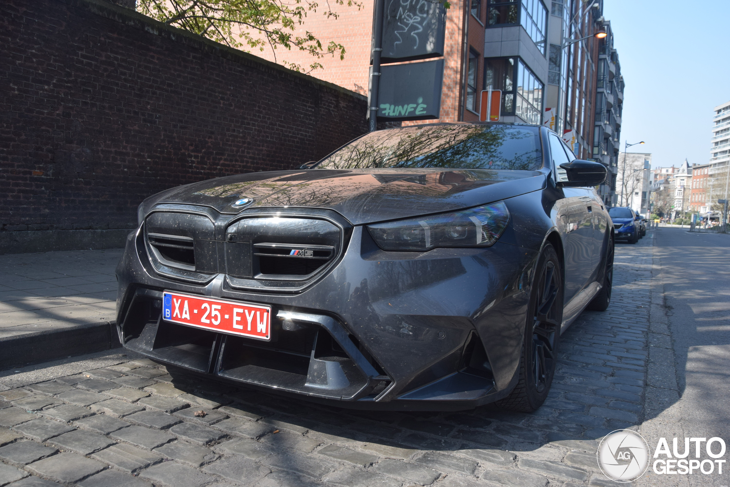 BMW M5 G90
