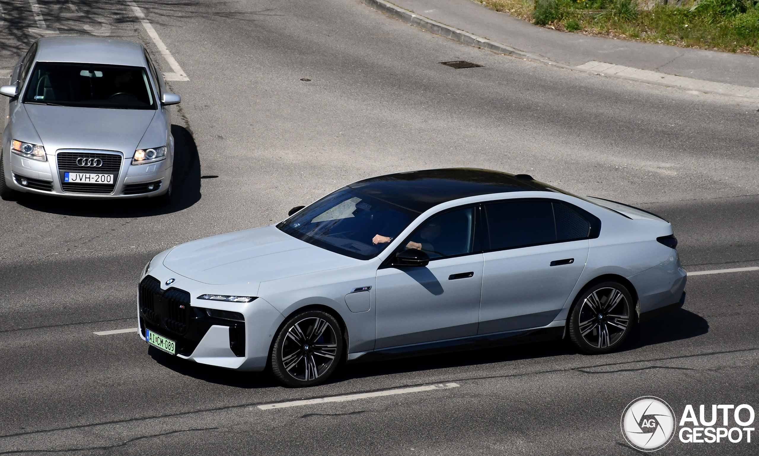 BMW M760e xDrive