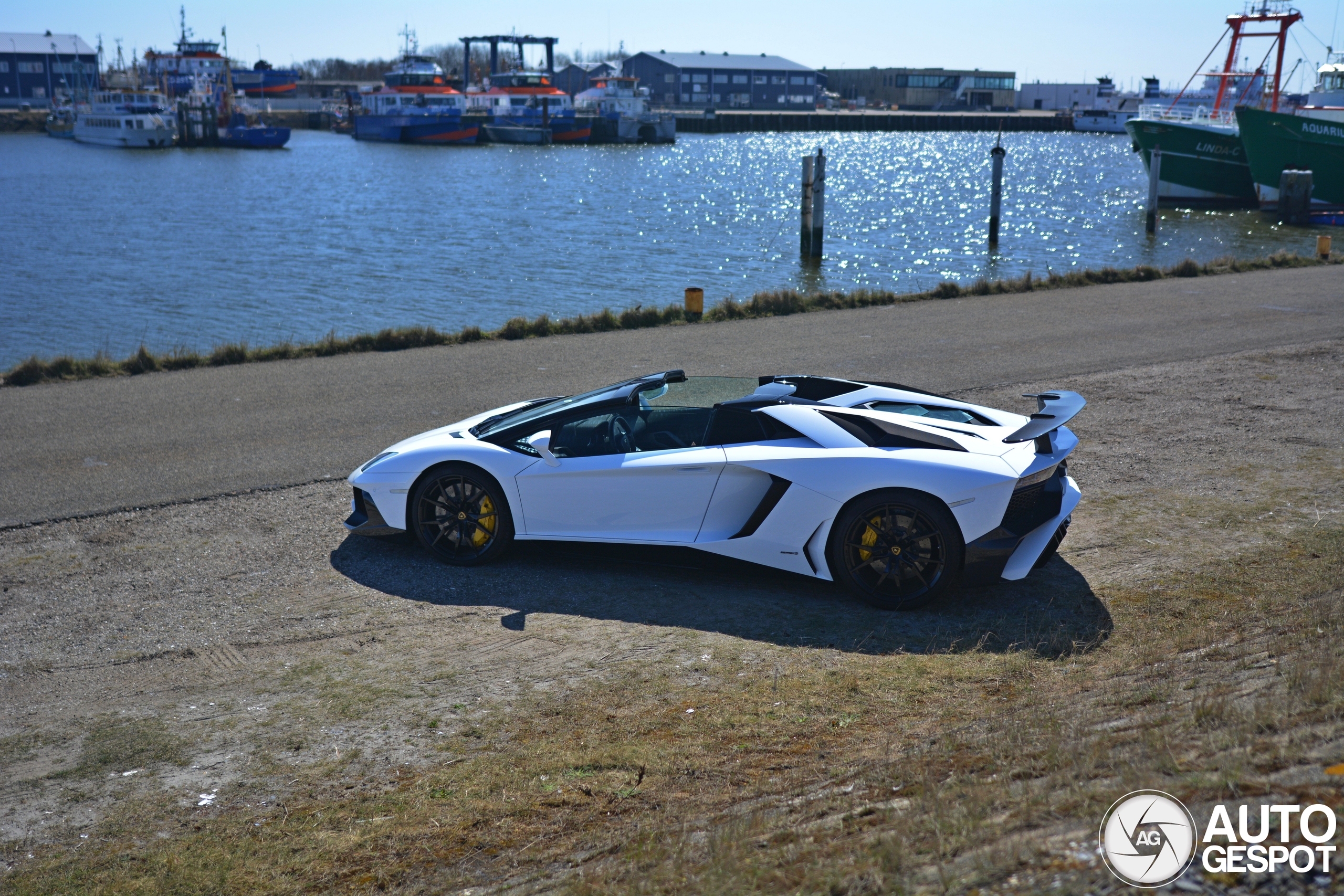 Lamborghini Aventador LP700-4 Roadster