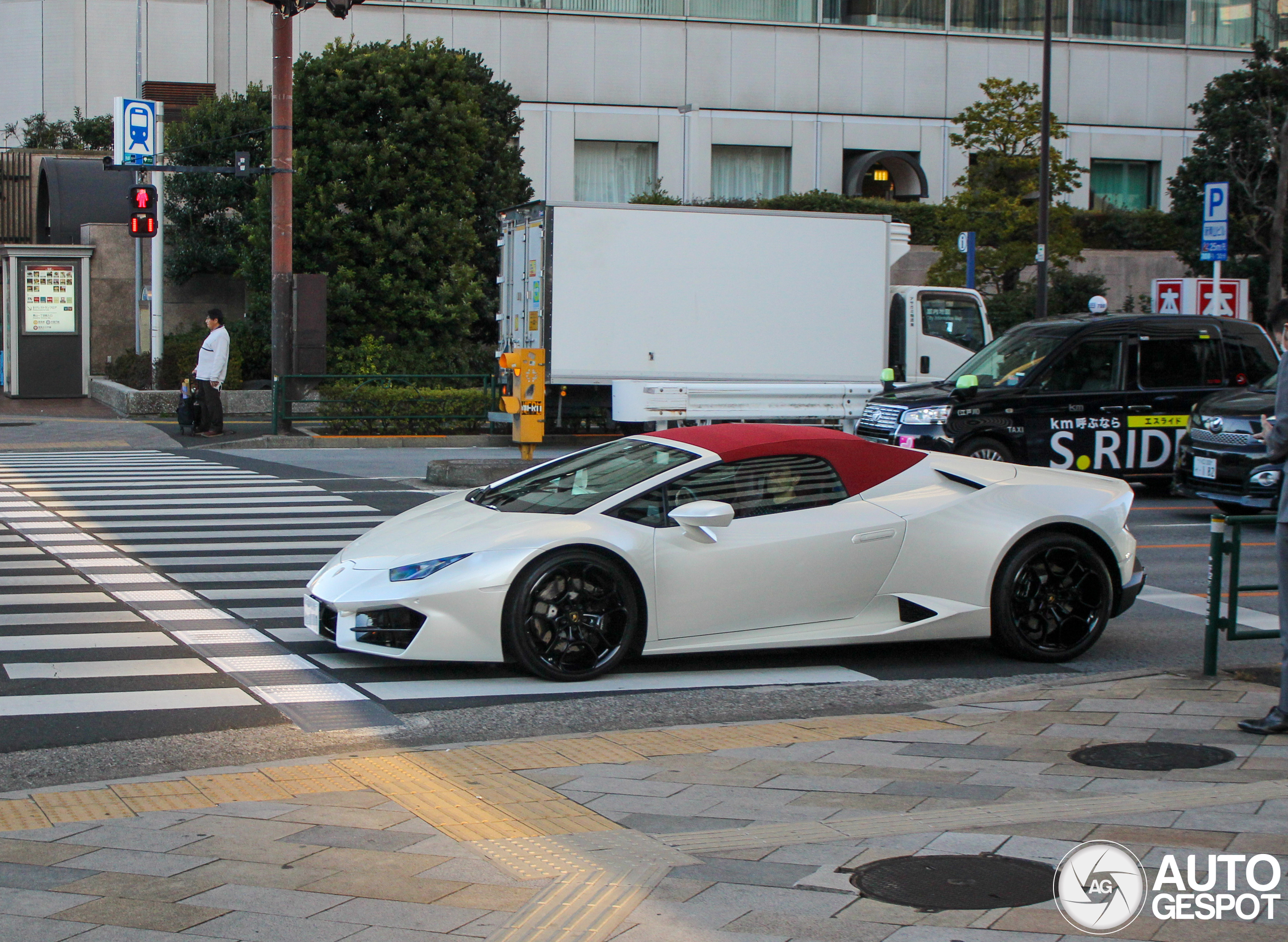 Lamborghini Huracán LP580-2 Spyder