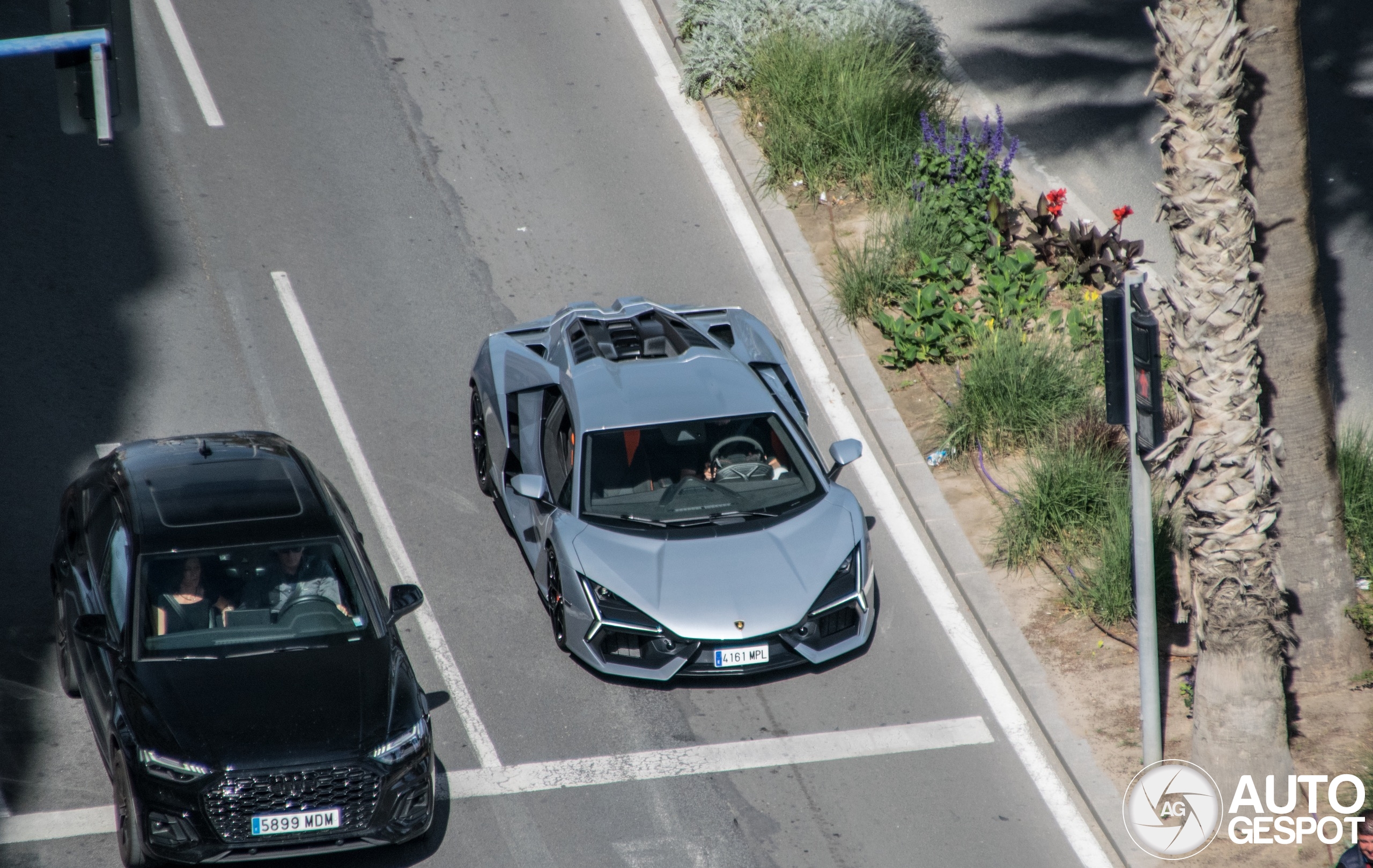 Lamborghini Revuelto