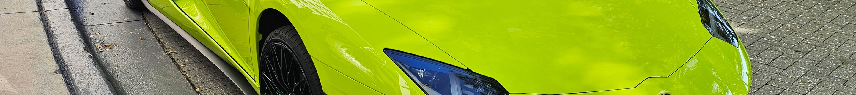 Lamborghini Aventador S LP740-4 Roadster