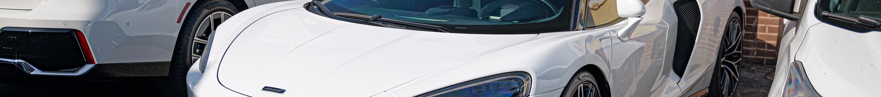McLaren GT