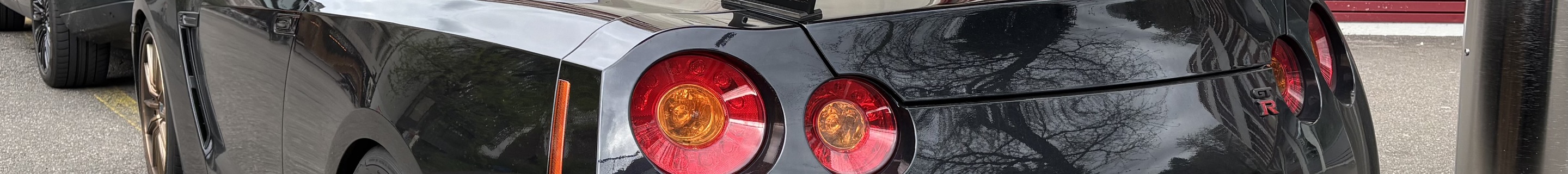 Nissan GT-R 2011