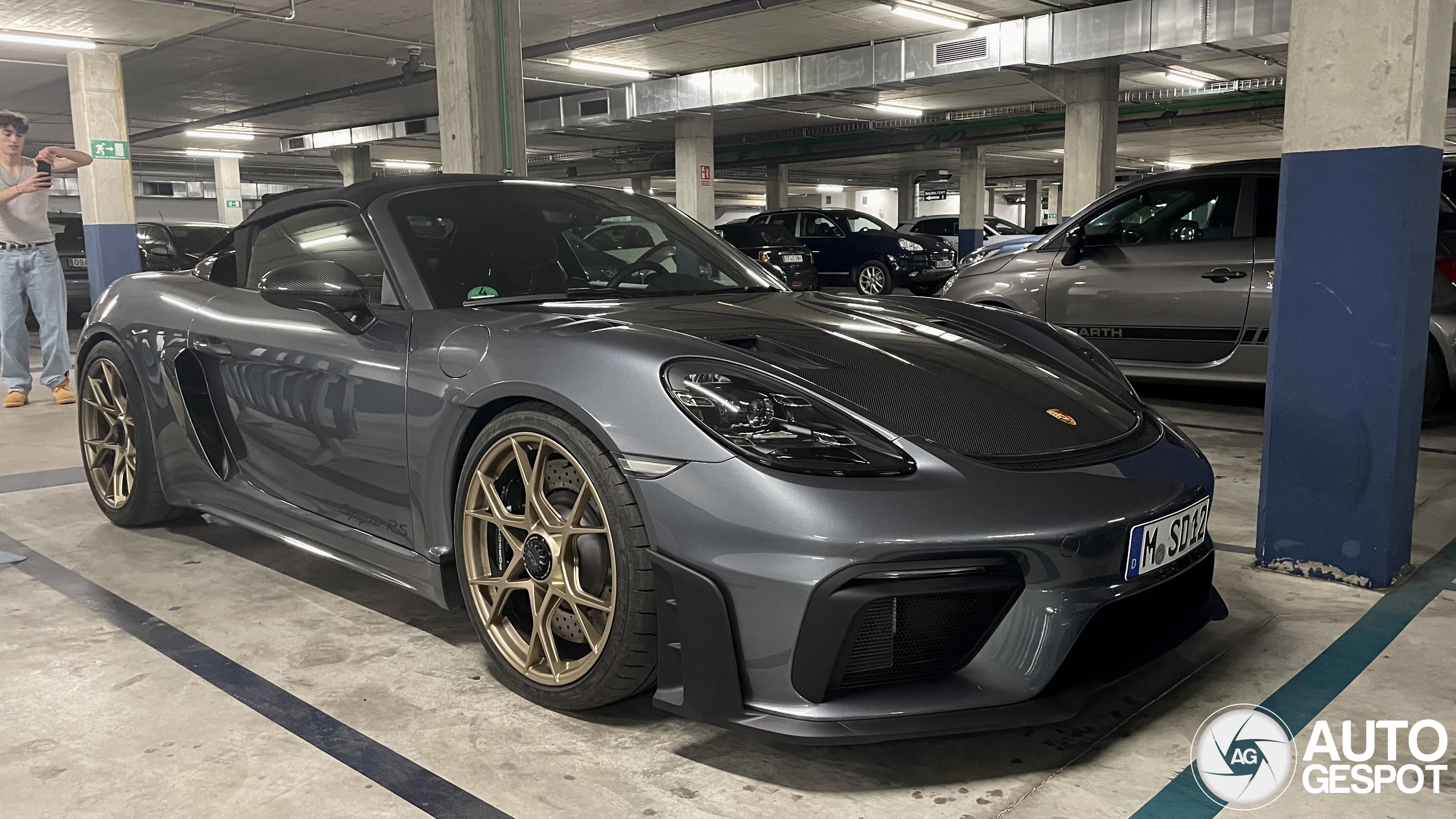 Porsche 718 Spyder RS Weissach Package