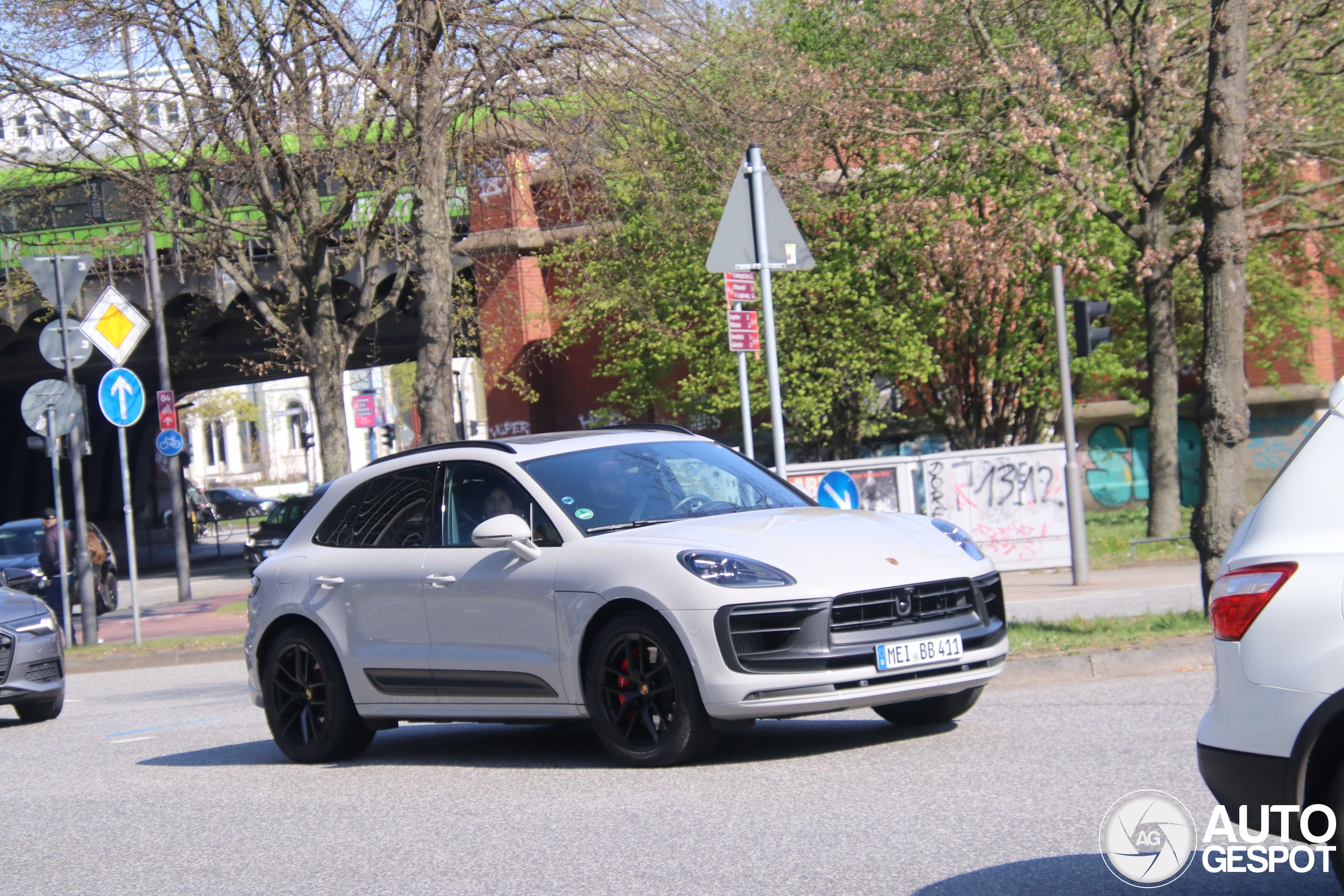 Porsche 95B Macan GTS MkIII