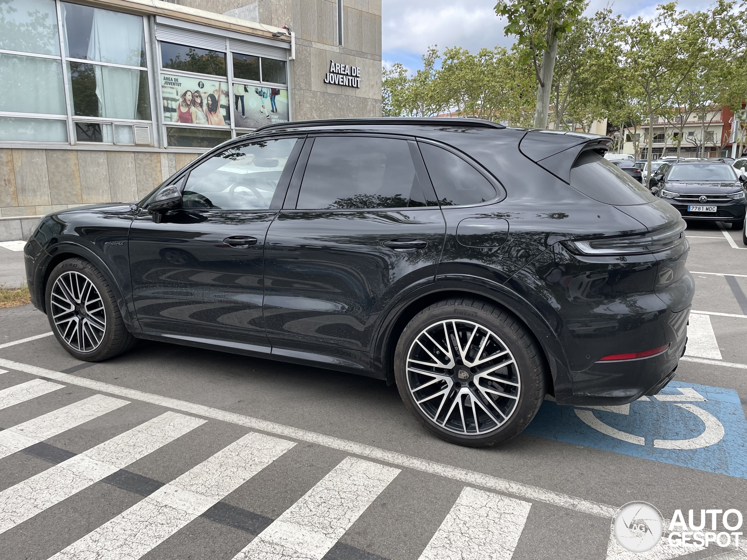 Porsche 9YA Cayenne Turbo E-Hybrid