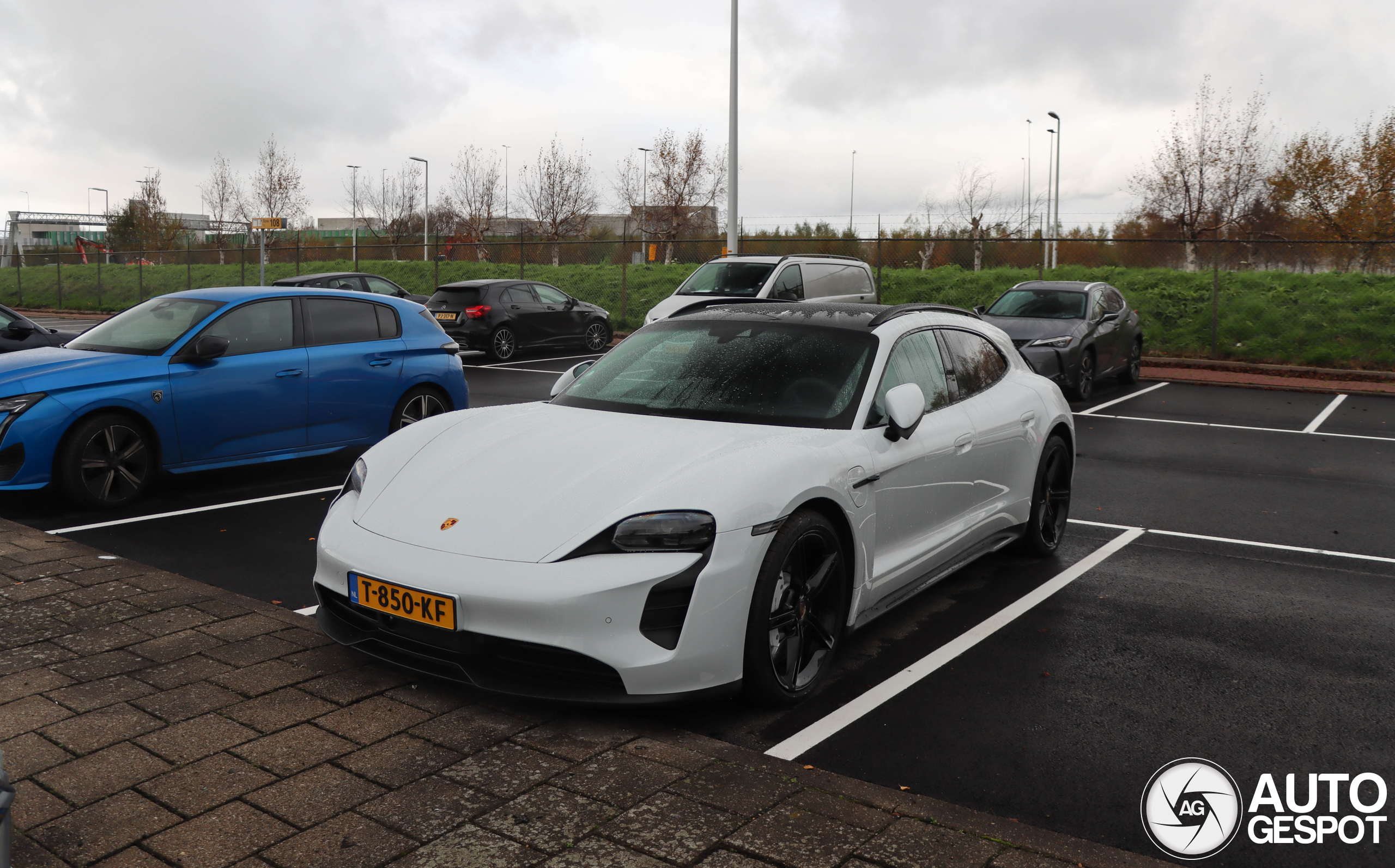 Porsche Taycan GTS Sport Turismo