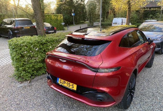 Aston Martin DBX