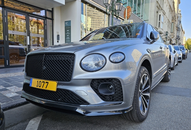 Bentley Bentayga Azure 2024