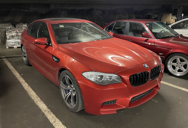 BMW M5 F10 2011