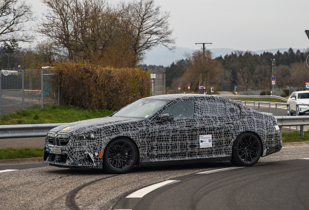 BMW M5 G90