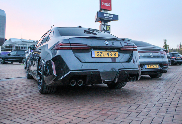 BMW M5 G90