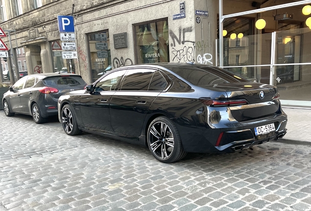 BMW M760e xDrive
