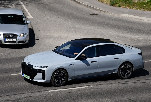 BMW M760e xDrive
