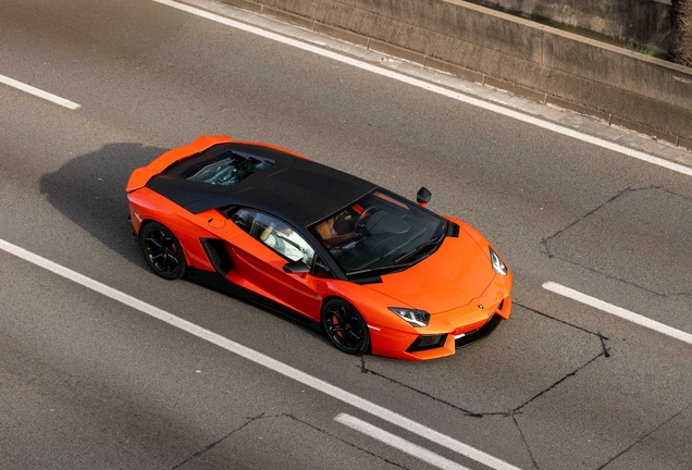 Lamborghini Aventador LP700-4