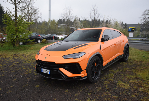 Lamborghini Urus Performante