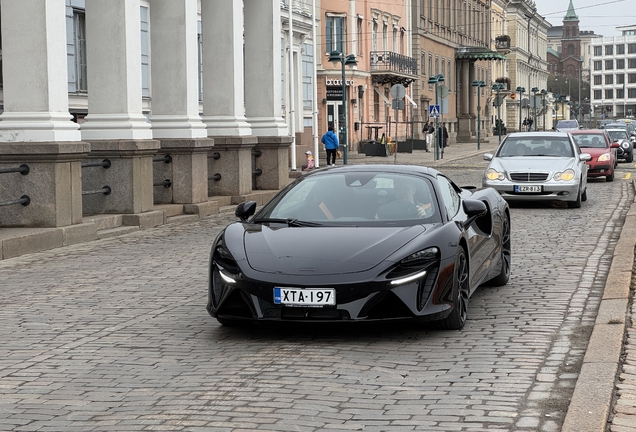 McLaren Artura Spider