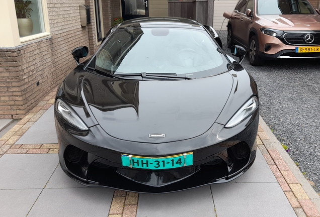 McLaren GT