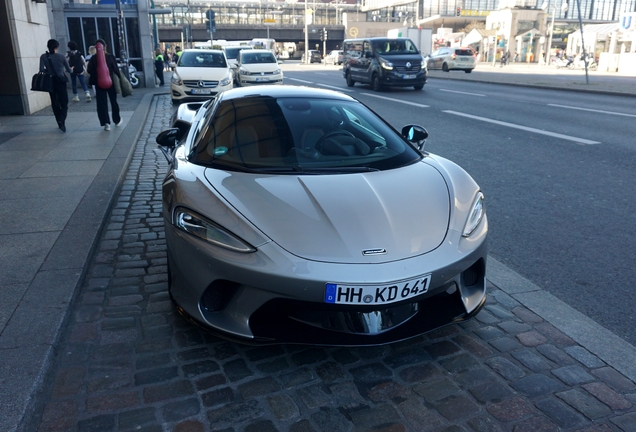 McLaren GT