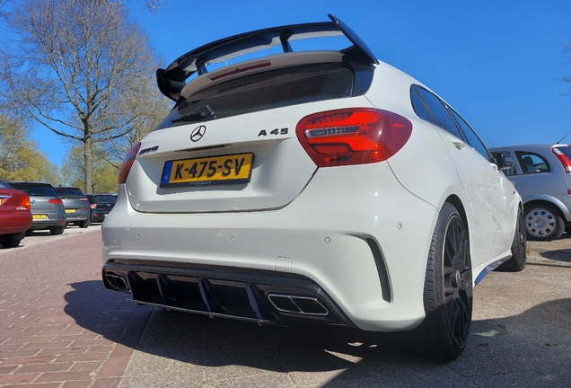 Mercedes-AMG A 45 W176 2015