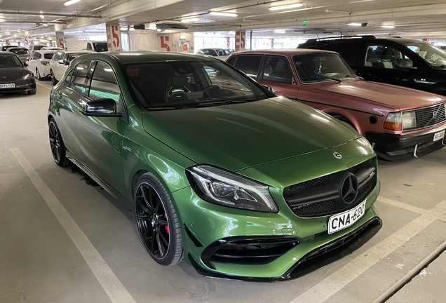 Mercedes-AMG A 45 W176 2015