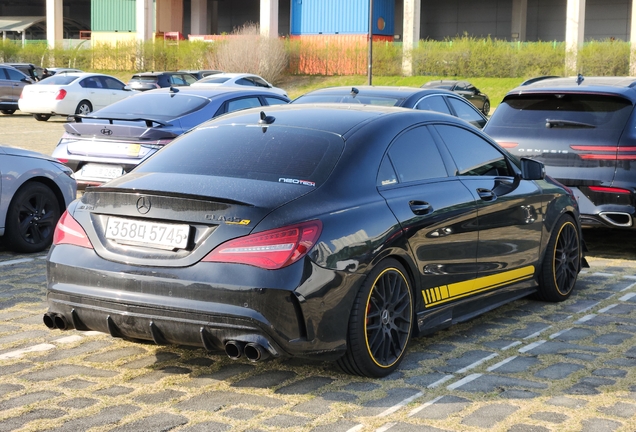 Mercedes-AMG CLA 45 C117 Yellow Night Edition