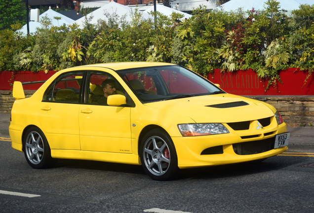 Mitsubishi Lancer Evolution VIII FQ-300