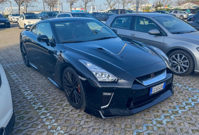 Nissan GT-R 2017